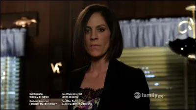 Comment s'appelle la psy des filles ?