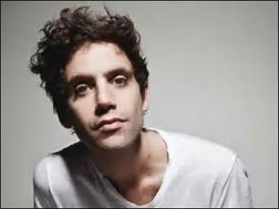 Mika aime-t-il les chats ?