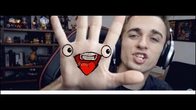 Complétez le titre de la vidéo "300.000 abonnés..."