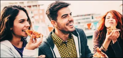 Mais bon, j'allais retrouver mes amis, après ____ de temps, sans les voir.