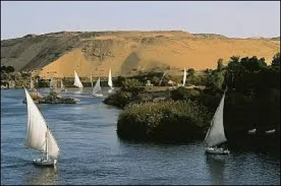 Quel fleuve associe-t-on toujours à l'Égypte ?