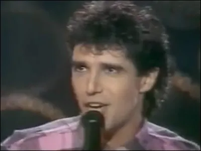 " XXX m&eacute;tisse d'Ibiza vit toujours d&eacute;v&ecirc;tue Dites jamais que je vous ai dit &ccedil;a ou XXX me tue.." : quel est le titre de cette chanson de Julien Clerc ?