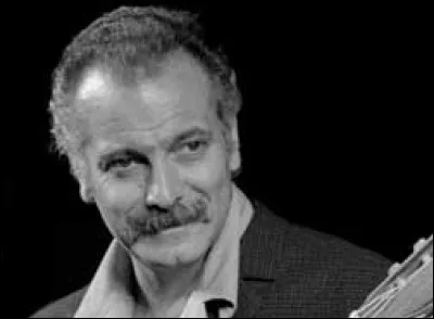 " Une manie de vieux gar&ccedil;on moi j'ai pris l'habitude d'agr&eacute;menter ma solitude aux accents de cette chanson Quand je pense &agrave; XXX..." : quel est le titre de cette chanson grivoise de Georges Brassens ?