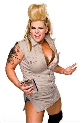 Qui est cette Knockout ?