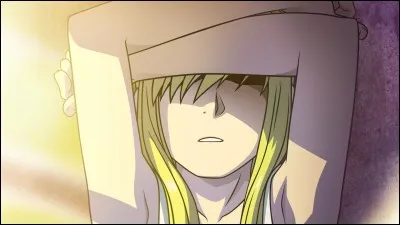 Cette jeune fille semble timide et n'ose vous montrer son visage. Mais, je vais vous la présenter quand même. Il s'agit de Winry Rockbell du manga "Fullmetal Alchemist". Petite, elle vivait non loin de la demeure des frères Elric. Orpheline, par qui a-t-elle été élevée suite à la mort de ses parents ?