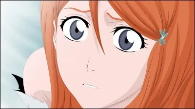 Mais qui Orihime Inoue peut-elle bien regarder ainsi ? Au vu de son air inquiétant, je suis prête à parier qu'elle regarde Ichigo, le Shinigami de "Bleach", en train de se battre. Humaine, elle possède des pouvoirs qu'Aizen qualifie de divins. Que dit-elle quand Moe lui dit "Femme, je vais te descendre" ?