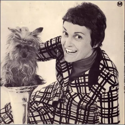 Comment se prénomme la "jolie fleur de Java" chantée par Georgette Plana en 1968 ?