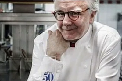 Qui est ce grand chef enseignant à l'École nationale supérieure de pâtisserie d'Argenteuil ?