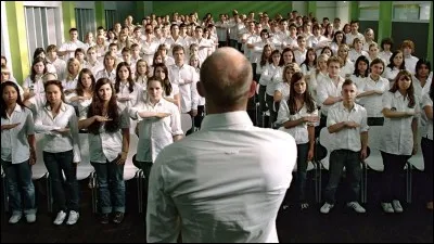 Ce film allemand raconte l'histoire d'un professeur de lycée Rainer Wenger, qui mène une expérience avec ses éleves sur la mise en place d'un régime totalitaire. Quel est le titre de ce film ?