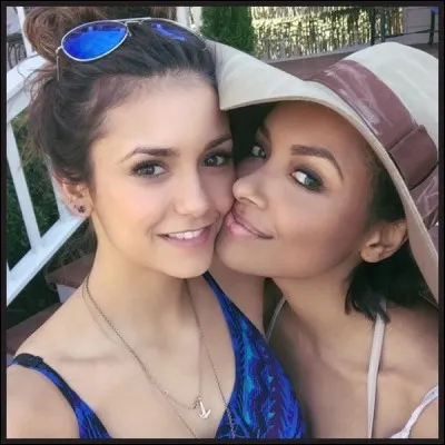 De qui Bonnie tombe-t-elle amoureuse dans la saison 2 ?