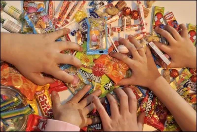 Il n'y a pas de faute dans : « J'ai mangé trop de bonbons. C'est pour cette raison que je soufre d'embonpoint. »