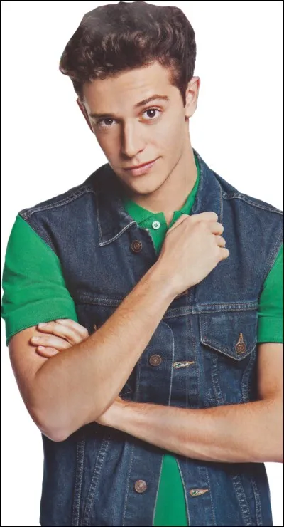 Qui est ce beau brun ?