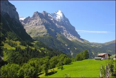Qui sont les parents de Lune Claire ?