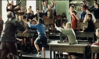 Les élèves sont indisciplinés et font grand bruit, c'est le...