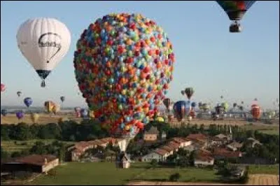 Je vous propose de rester dans le Grand-Est et de faire une balade en montgolfière. Actuellement, nous survolons le village de Chambley-Bussières, village de l'ancienne région Lorraine situé dans le département ...