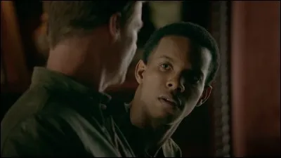 Dans la saison 8, Alaric explique à Dorian pour quel raison il était venu à Mystic Falls : quel est cette raison ?