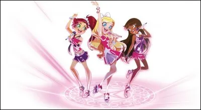 Comment s'appelle le groupe des trois amies ?