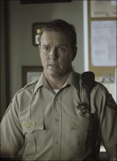 Comment s'appelle son père ?