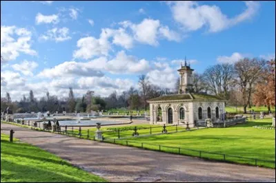 Trouvez le parc : le plus grand de cette capitale s'étend sur 140 hectares ?