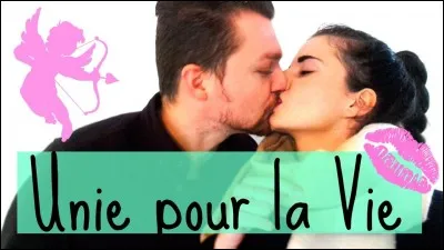 En quelle année la série "Allô Maman" a-t-elle commencé sur YouTube ?