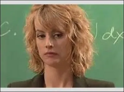 Par qui est attirée Coralie ?