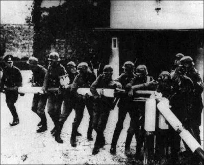 Quel pays a t envahi par l'Allemagne le 1er septembre et a signifi deux jours plus tard le dbut de la Seconde Guerre Mondiale ?