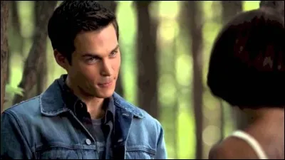 Je suis un sociopathe de haut niveau. Mais je suis également charmant et je m'appelle :