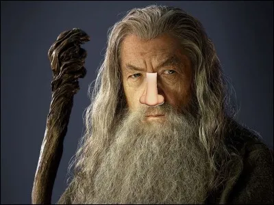 Combien ont-ils fait de prothèses pour le nez de Gandalf ?