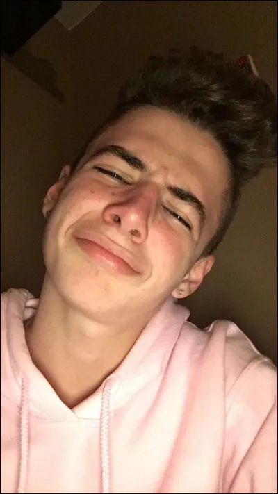 Quelle est la couleur de ses yeux ?