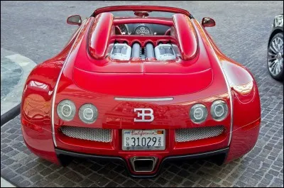Quelle est l'appellation pour ce modèle Bugatti GrandSport ?