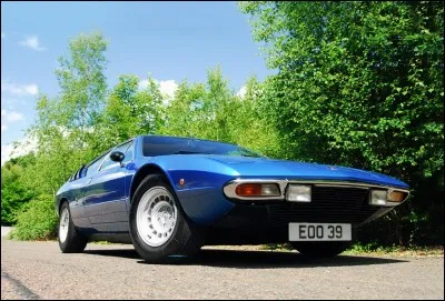 Quelle est l'appellation pour ce modèle Lamborghini vintage ?