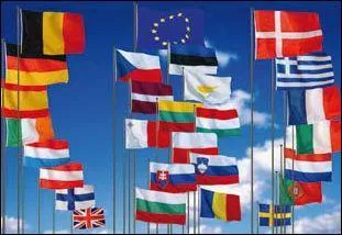 Combien y a-t-il d'États en ce moment dans l'Union européenne (septembre 2009) ?