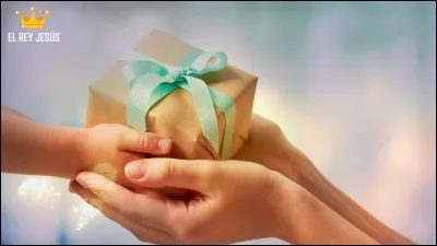 "C'est une personne généreuse." se traduit :