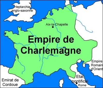 En quelle année Charlemagne fut-il couronné empereur ?