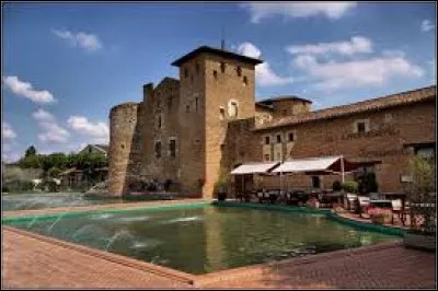 Je vous propose de partir à la découverte de la commanderie du Temple-sur-Lot. Commune de Nouvelle-Aquitaine, dans l'aire urbaine de Villeneuve-sur-Lot, elle se situe dans le département ...