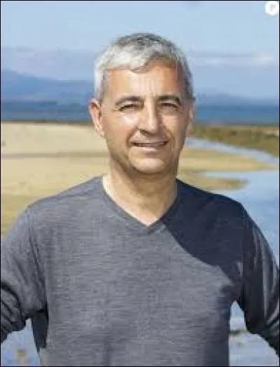 Quel âge a Manu le plus vieux des candidats ?