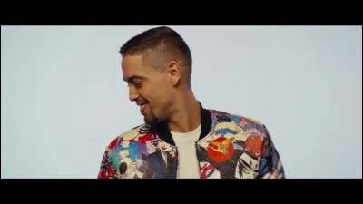 Complète ces paroles : "T'es rentrée dans ma vie comme dans un freestyle 
 T'as voulu qu'on s'évade comme Bonnie & Clyde 
 J'ai voulu percer ton c&oelig;ur en...".