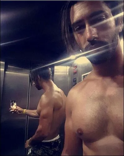 Ademo est-il en couple ?