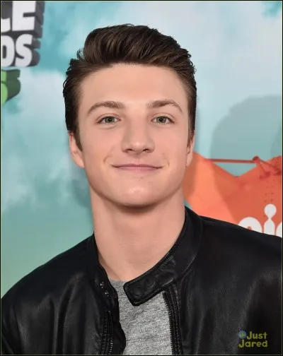 Comment s'appelle cet acteur ?