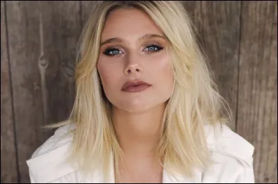 Comment s'appelle cette actrice ?