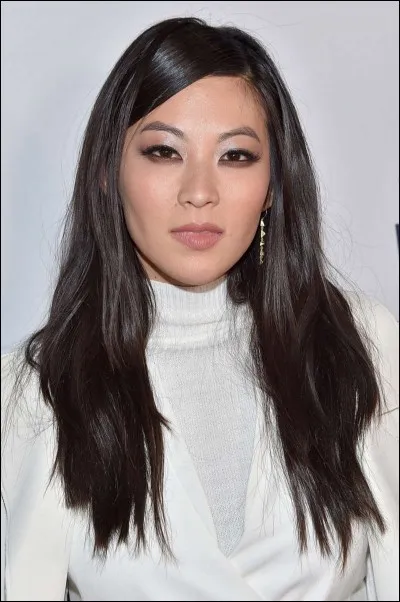 Dans quelle série joue-t-elle ?