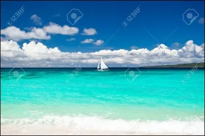 Par quel océan l'Europe n'est-elle pas bordée ?