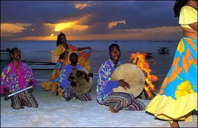 Quelle danse locale (des Mascarelles) est un pilier de la culture Mauricienne ?