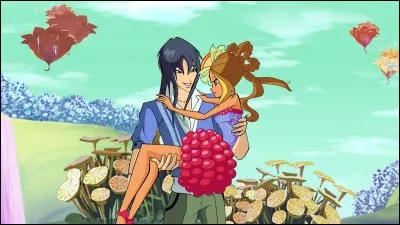 Comment s'appelle le petit ami de Flora ?