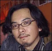 Comment s'appelle l'auteur de Shaman King ?