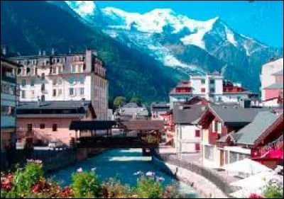Dans quel département se trouve la ville de Chamonix ?