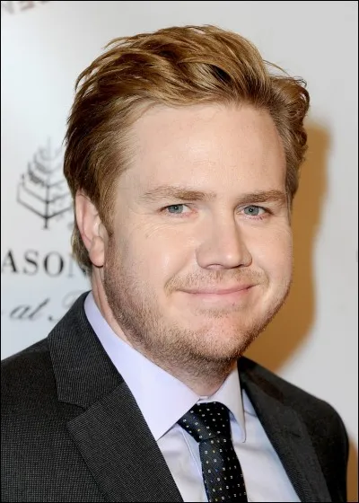 Dans quelle série joue-t-il ?