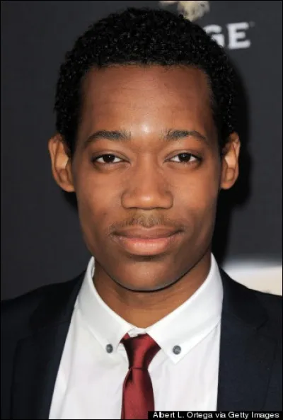 Dans quelle série joue-t-il ?