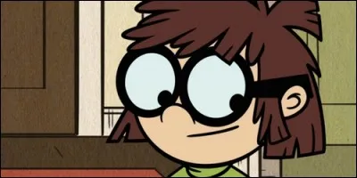 Lisa est la sur jumelle de Lola.