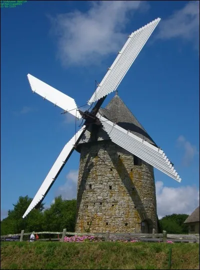 Je suis le pays du chevalier à la triste figure !